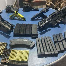 Pistola da ‘Seleção Brasileira’ é apreendida na Grande BH; homem foi preso - PMMG/Reprodução