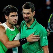 Maturidade e experiência x juventude e vitalidade - IZHAR KHAN / AFP