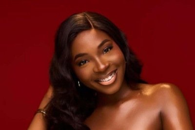  Ifunanya Nwangene procurou atendimento médico depois de ser picada por uma cobra venenosa, mas demorou para receber soro antiofídico -  (crédito: Redes sociais)