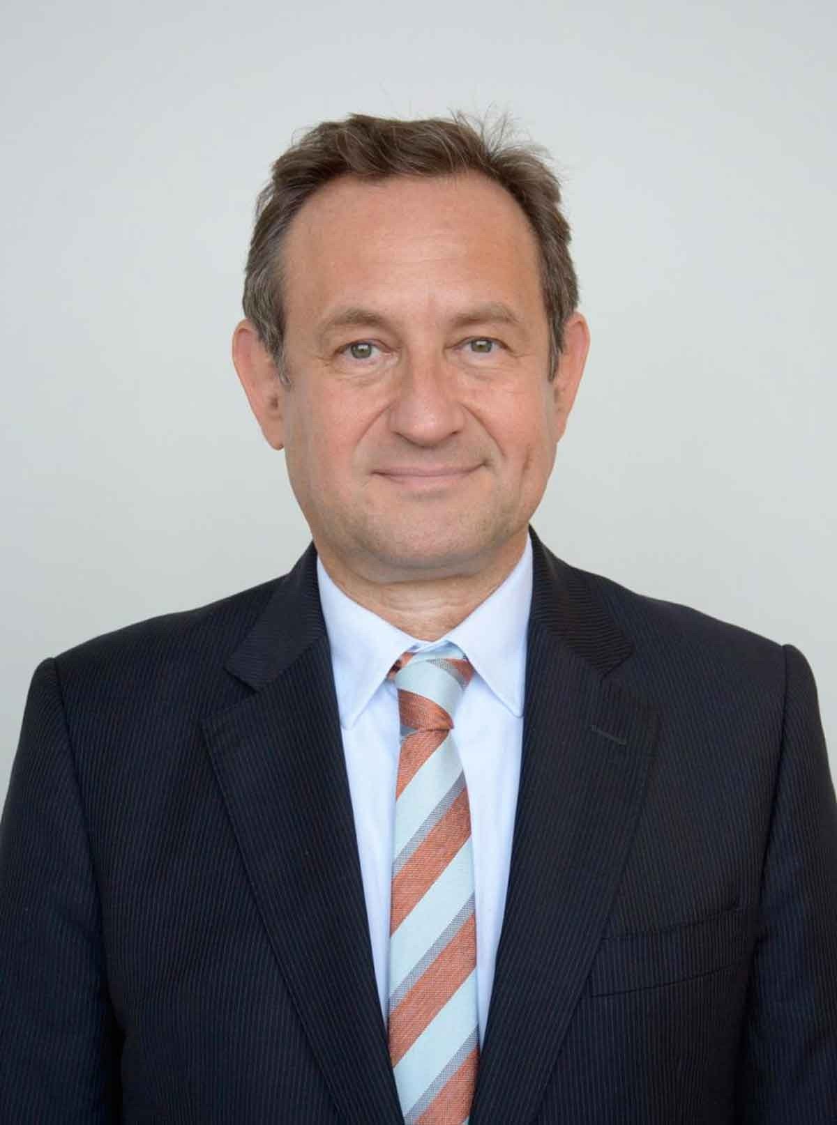 LU&Iacute;S CARLOS CORR&Ecirc;A J&Uacute;NIOR