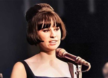 <p><span style='font-weight: 400;'>A cantora Astrud Gilberto foi a primeira mulher a vencer o Grammy na categoria Gravação do Ano. O prêmio, concedido em 1965, também a tornou a primeira brasileira a receber a mais importante distinção da música internacional. </span></p>
 -  (crédito:  Instagram @astrudgilberto)