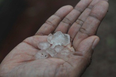 Granizo nas m&atilde;os: Entenda a cobertura do seu seguro contra os danos causados pelas tempestades de gelo. -  (crédito: Gladyston Rodrigues/ EM/ D.A Press)