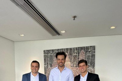 Tadeu leite se reuniu com os presidentes do PSB de Minas e do Brasil na presidência da ALMG -  (crédito: Kewin Wiwlaiallas/ ALMG divulgação)
