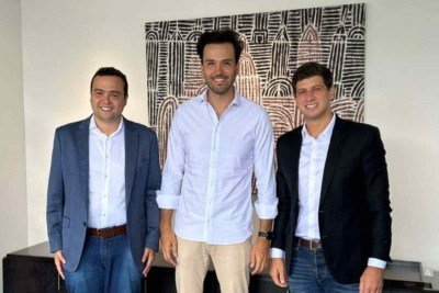 Tadeu Leite se reuniu com os presidentes do PSB de Minas e do Brasil na presidência da ALMG -  (crédito: Kewin Wiwlaiallas/ ALMG divulgação)