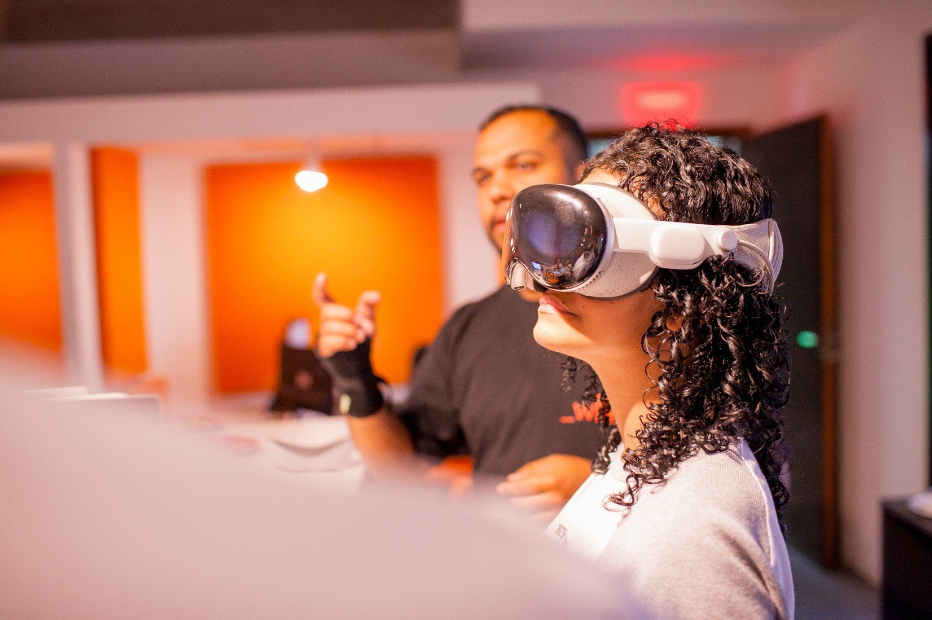 Vozes Futuras capacita mil jovens em habilidades digitais - DINO