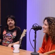 Bloco 'Cómo te Lhama?' traz sua cumbia ao podcast Divirta-se