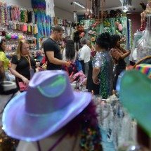 Com sol ou chuva, folia não para: o que vai bombar nos looks do carnaval - Tulio Santos/EM/D.A. Press