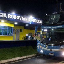 No momento do abuso, ônibus trafegava pela BR-050, no município de Uberaba, no Triângulo Mineiro -  (crédito: PRF/Divulgação)