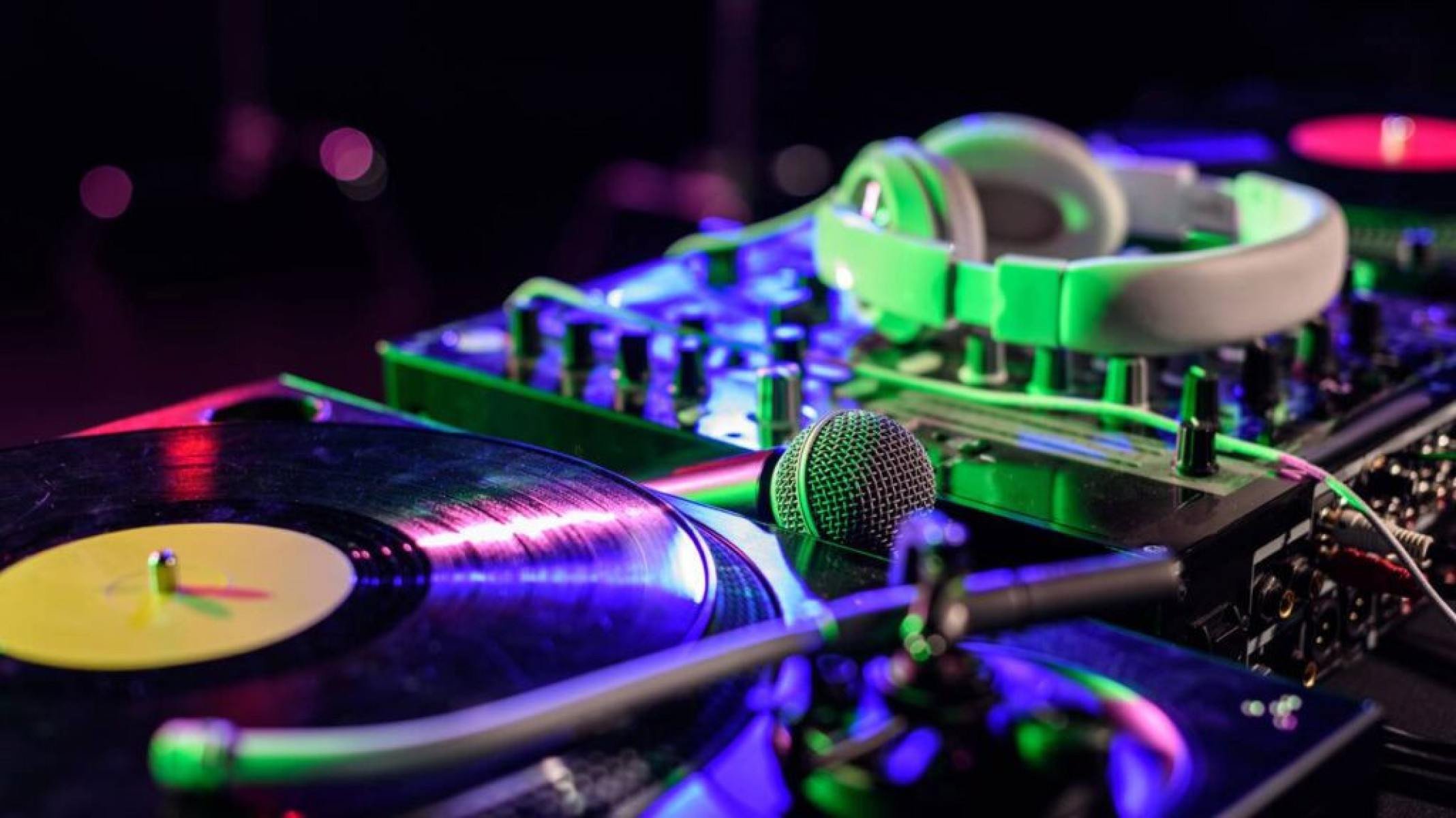 Um grande mistério humano: por que a música nunca soa igual no volume baixo? - Portal Giro 10