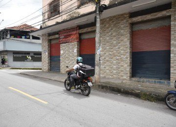 Emanuelly Geovanna foi uma das tr&ecirc;s v&iacute;timas do crime que ocorreu em uma padaria em Ribeir&atilde;o das Neves, na Grande BH. Nathielly Kamilly e Ione Ferreira morreram no local -  (crédito: Gladyston Rodrigues/EM/D.A Press)