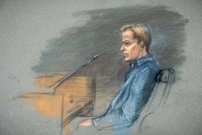 Desenho feito no tribunal retrata Marius Borg Hoiby, filho da princesa herdeira norueguesa Mette-Marit, durante o terceiro dia de um julgamento no Tribunal Distrital de Oslo, em 5 de fevereiro de 2026 -  (crédito: ANE HEM / NTB / AFP)