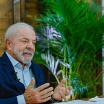 Lula afirma que política "apodreceu" 
