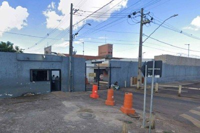 Detento morre em briga no presídio de Uberlândia -  (crédito: ReproduÃ§Ã£o/Google Street View)