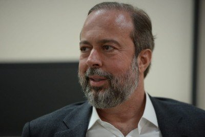 Ministro de Minas e Energia, Alexandre Silveira, durante agenda em Ipatinga, no Vale do Aço, onde defendeu o programa Gás do Povo e respondeu às críticas da oposição -  (crédito: Tulio Santos/EM/D.A. Press)