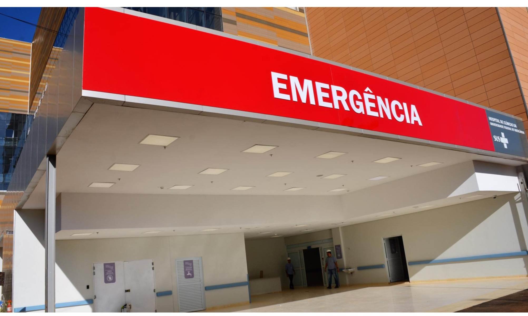 Com nome falso, homem invade casa de mulher e a deixa em estado grave -  (crédito: HC-UFU/DIVULGA&Ccedil;&Atilde;O)