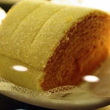 Bolo de rolo e rocambole: delícias recheadas têm diferenças sutis - wikimedia commons/creative commons/Guilherme Jófili