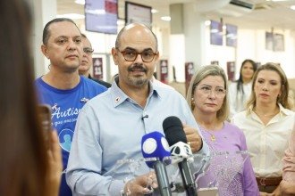 Simões sobre veto às escolas cívico-militares: 'Não admito interferência'