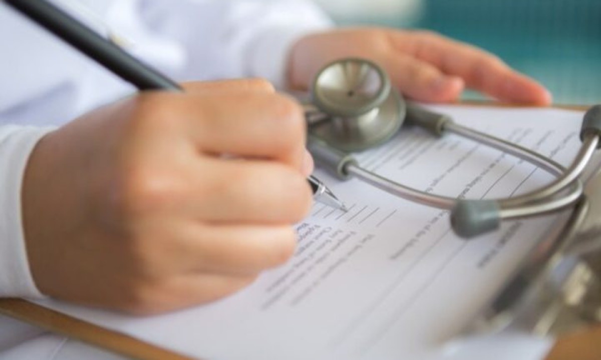 <p>O Enamed teve cerca de 89 mil participantes, entre médicos já formados e estudantes concluintes. A prova é obrigatória.</p>
- (crédito: Freepik)