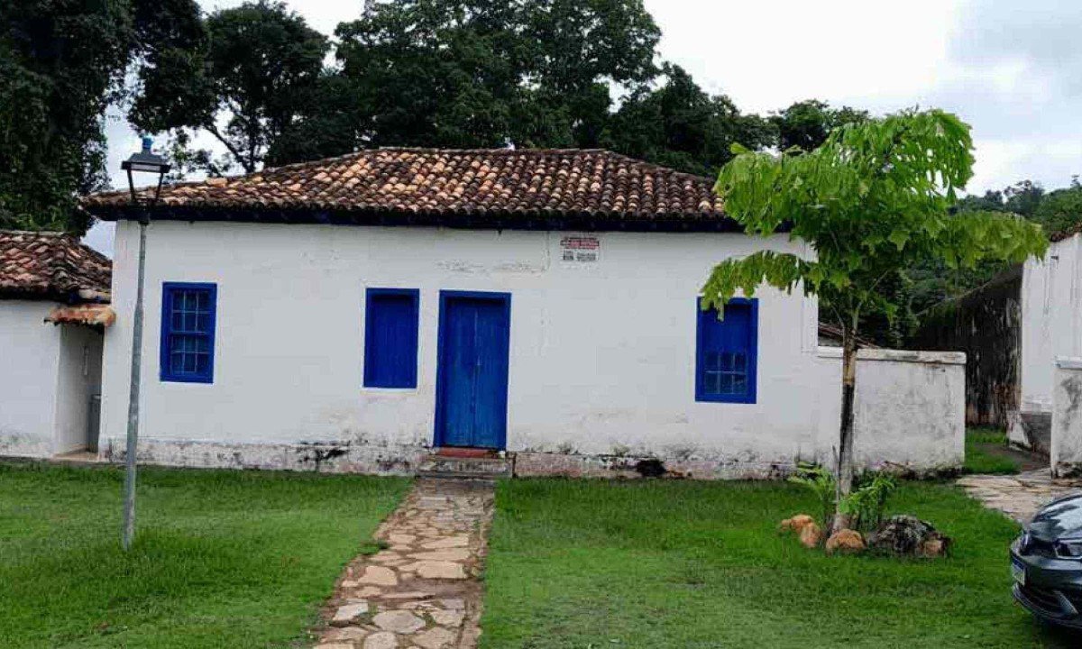 Casa ao lado do Mosteiro de Maca&uacute;bas, na zona rural de Santa Luzia,  &agrave;s margens do Rio das Velhas, era destino constante de Chica da Silva