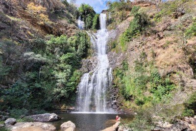Ref&uacute;gios naturais com cachoeiras exuberantes, como as encontradas em Minas Gerais, oferecem tranquilidade durante o Carnaval. -  (crédito: Gladyston Rodrigues)