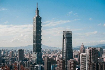 <p>Ele escalou o edifício Taipei 101, em Taiwan, em um evento transmitido ao vivo para o mundo inteiro na Netflix.</p>
 -  (crédito: Lisanto ???/Unsplash)