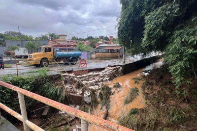 Chuva forte causa estragos em Jaboticatubas (MG), na Grande BH -  (crédito: Ed&eacute;sio Ferreira/EM/DA Press)