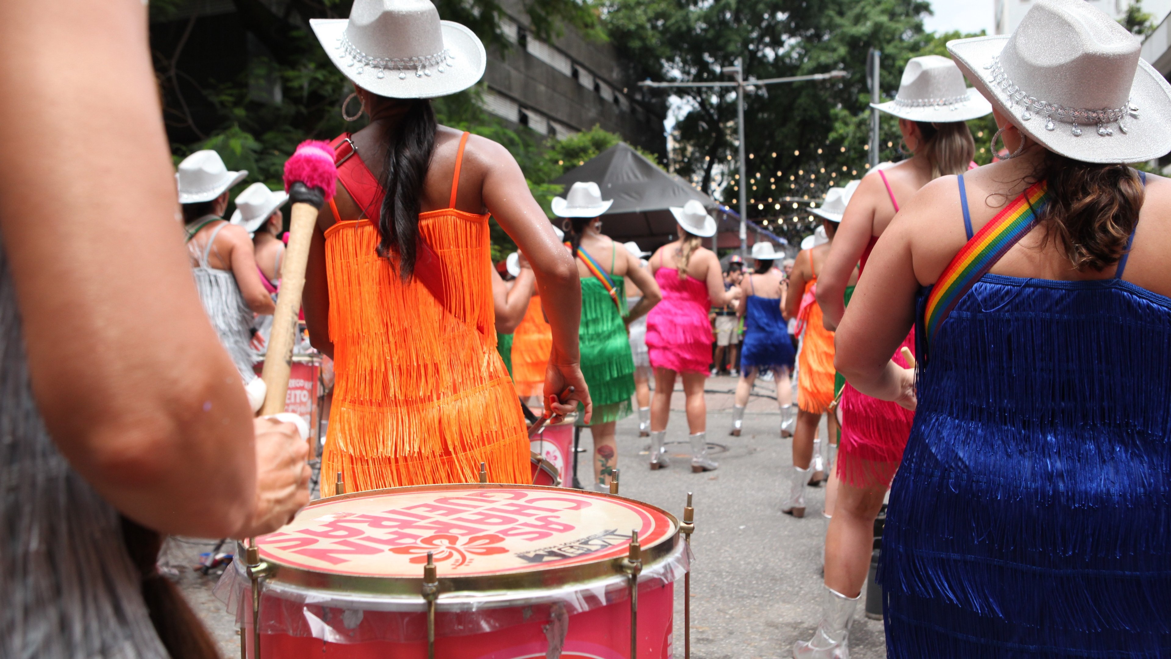 Em meio &agrave; celebra&ccedil;&atilde;o do Carnaval, a legisla&ccedil;&atilde;o sobre o feriado &eacute; um ponto de aten&ccedil;&atilde;o para trabalhadores -  (crédito: Edesio Ferreira/EM/D.A Press)