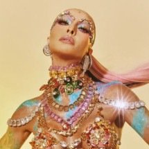 Sabrina Sato usa look de 3 mil cristais em ensaio da Vila Isabel - Gabriela Schmidt/Divulgação