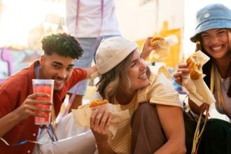 Carnaval: como se alimentar fora de casa com segurança?