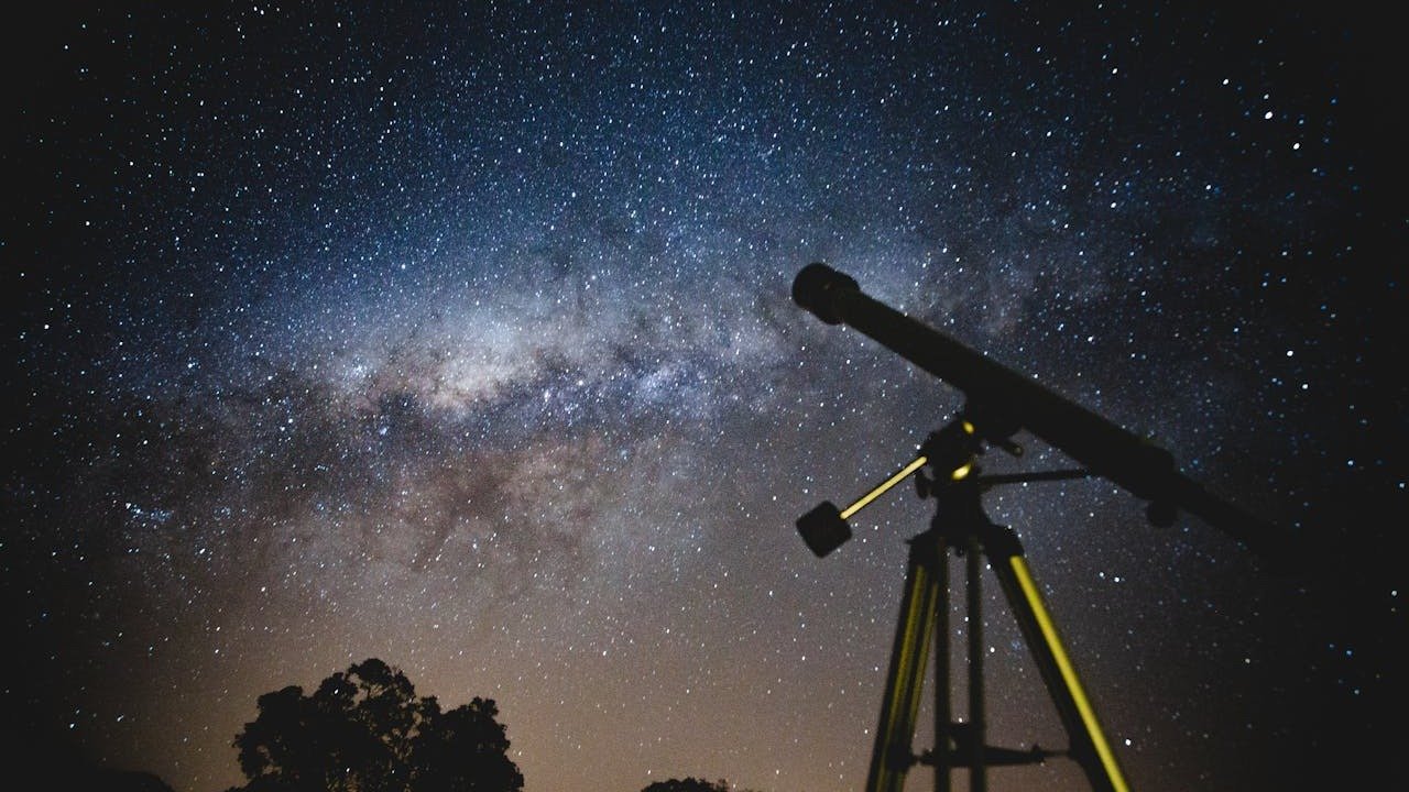 Astroturismo em Minas: 5 lugares incríveis para observar as estrelas - Lucas Pezeta/ Pexels