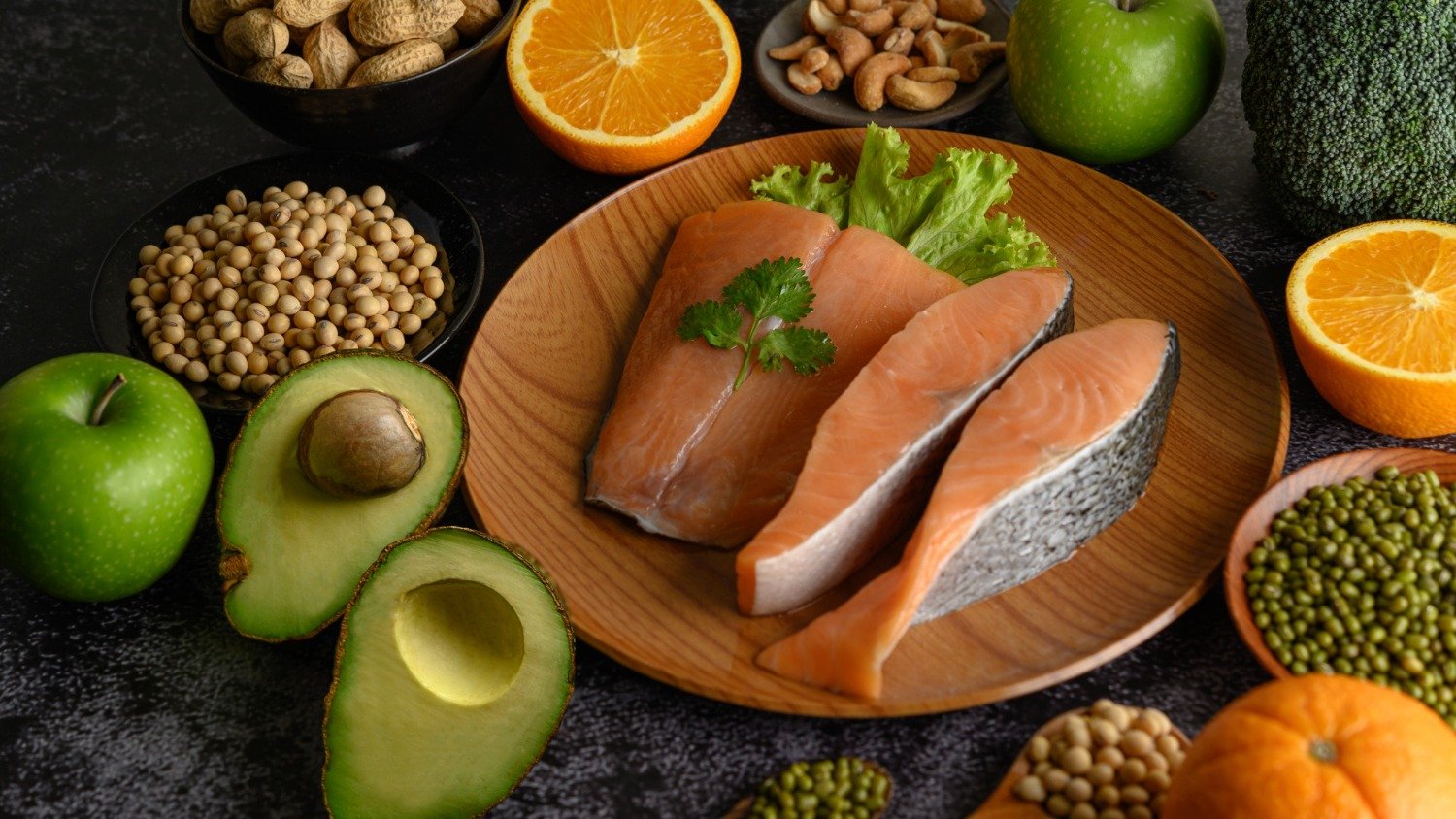 Dieta para o coração: 7 alimentos que protegem sua saúde cardíaca - jcomp/ Freepik