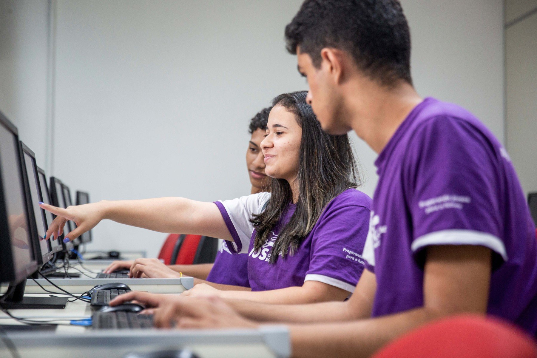 IOS oferece 1,3 mil vagas grátis em cursos de tecnologia - DINO