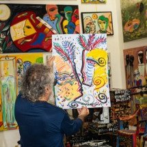 Vias sonorizadas exibem telas de Fernando Pacheco inspiradas no carnaval - Lucas Rodrigues/Divulgação