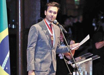 Se aceitar ser o nome de consenso da Casa para assumir a segunda vaga do TCE, Tadeu Leite vai estar, aos 39 anos, se retirando da vida partidária eleitoral -  (crédito: LUIZ SANTANA/ALMG)