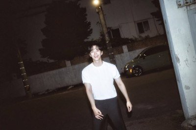 <p><span style='font-weight: 400;'>Lee Junho, astro de “Sorriso Real”, vive uma fase de transição entre atuação, música e negócios. Em agosto de 2025, fundou a empresa O3 Collective, que tem como foco a colaboração equilibrada entre artistas, conteúdo e equipe.</span></p>
 -  (crédito: Reprodução Instagram /@le2jh)