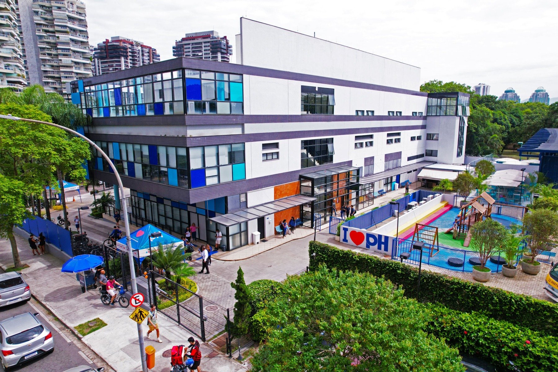 Aulas começam com foco em vínculo, escuta e adaptação - DINO