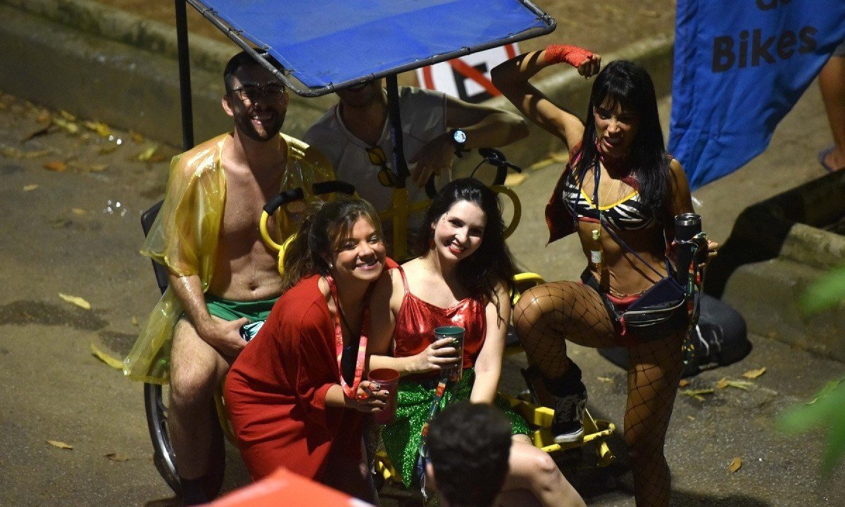 Percurso do cortejo do Bloco da Bicicletinha inclui o Bairro de Lourdes e o Hipercentro; dispersão ocorrerá na Praça da Estação-Ramon Lisboa/EM/D.A.Press