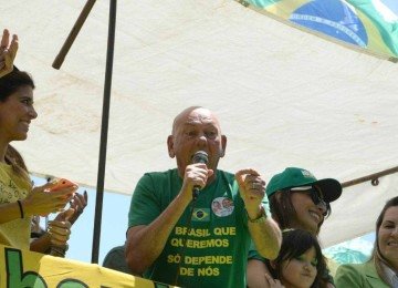 Luciano Hang defendeu que a Havan vai patrocinar Copa do Mundo na Globo para apoiar paixão nacional -  (crédito:  Túlio Santos/EM/D.A Press. )