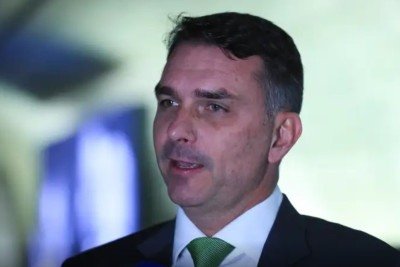 Fl&aacute;vio realiza encontros no exterior visando apoio para a campanha presidencial -  (crédito: Foto: Lula Marques/Ag&ecirc;ncia Brasil)