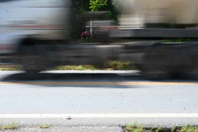 Aumento de fluxo no carnaval, combinado com más condições das estradas e falhas de motoristas, exige prudência para desviar de riscos

 -  (crédito: Leandro Couri/EM/D.A. Pres)