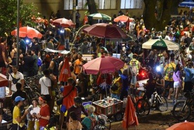 Cortejo atraiu multid&atilde;o &agrave; Regi&atilde;o Centro-Sul da capital -  (crédito: Ramon Lisboa/EM/D.A.Press)