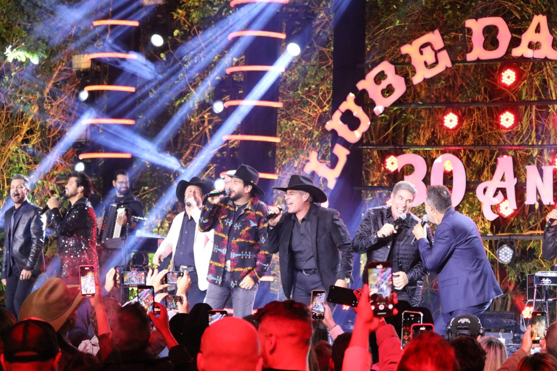 Clube da Viola apresenta clipe e single inéditos na última quinta-feira (12) -  