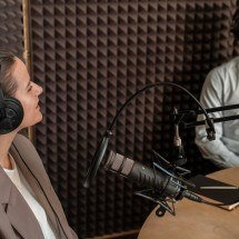 Dia Mundial do Rádio: a reinvenção do áudio na era do streaming - Freepik