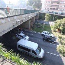 Homem é preso sob suspeita de empurrar ex-mulher de viaduto em SP - Rivaldo Gomes/Folhapress