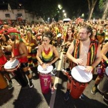 Reggae e muita batucada marcam desfile do Bloco 'A Roda' no carnaval de BH - Marcos Vieira/EM/D.A.Press