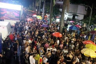 Na última sexta-feira de pré-carnaval, o WS Elétrico desfilou da Praça da Liberdade à Avenida Brasil com Pernambuco, balançando o público com mistura de ritmos

 -  (crédito: Marcos Vieira/EM/D.A Press)