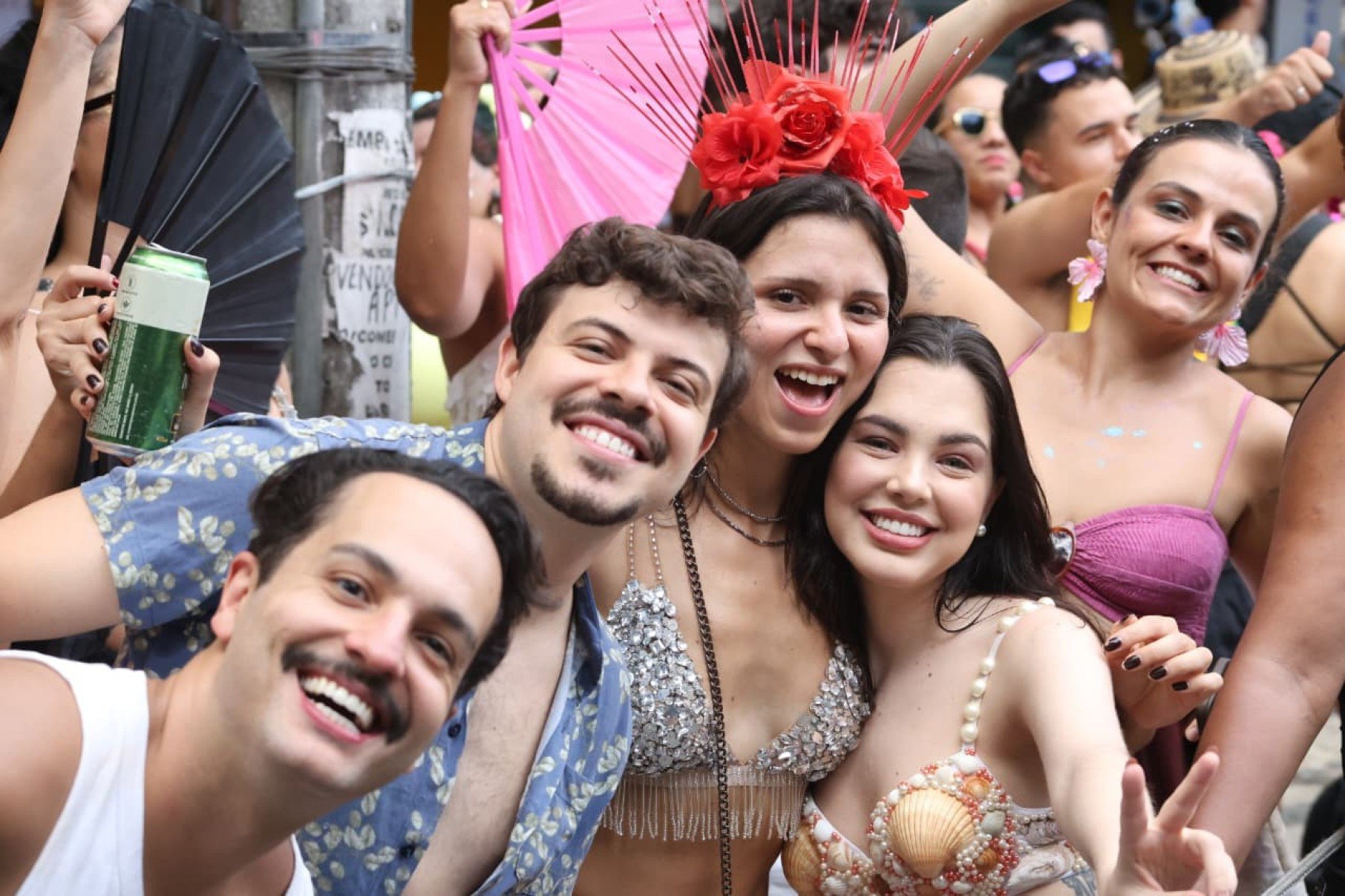 A saída do cortejo ocorreu às 14h, depois de concentração iniciada uma hora antes