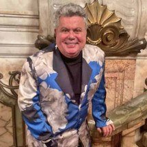 Do Pará ao Sambódromo da Sapucaí: o brilho icônico de Milton Cunha -  Instagram @miltoncunhaoficial