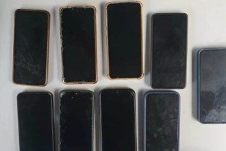 Nove celulares foram encontrados -  (crédito: PMESP/Divulgação)