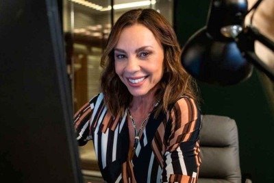 A personagem Xênica se espelha na serena maturidade de Carla Marins, de 57 anos, que estreou adolescente na Globo -  (crédito: Estevam Avellar/Globo)